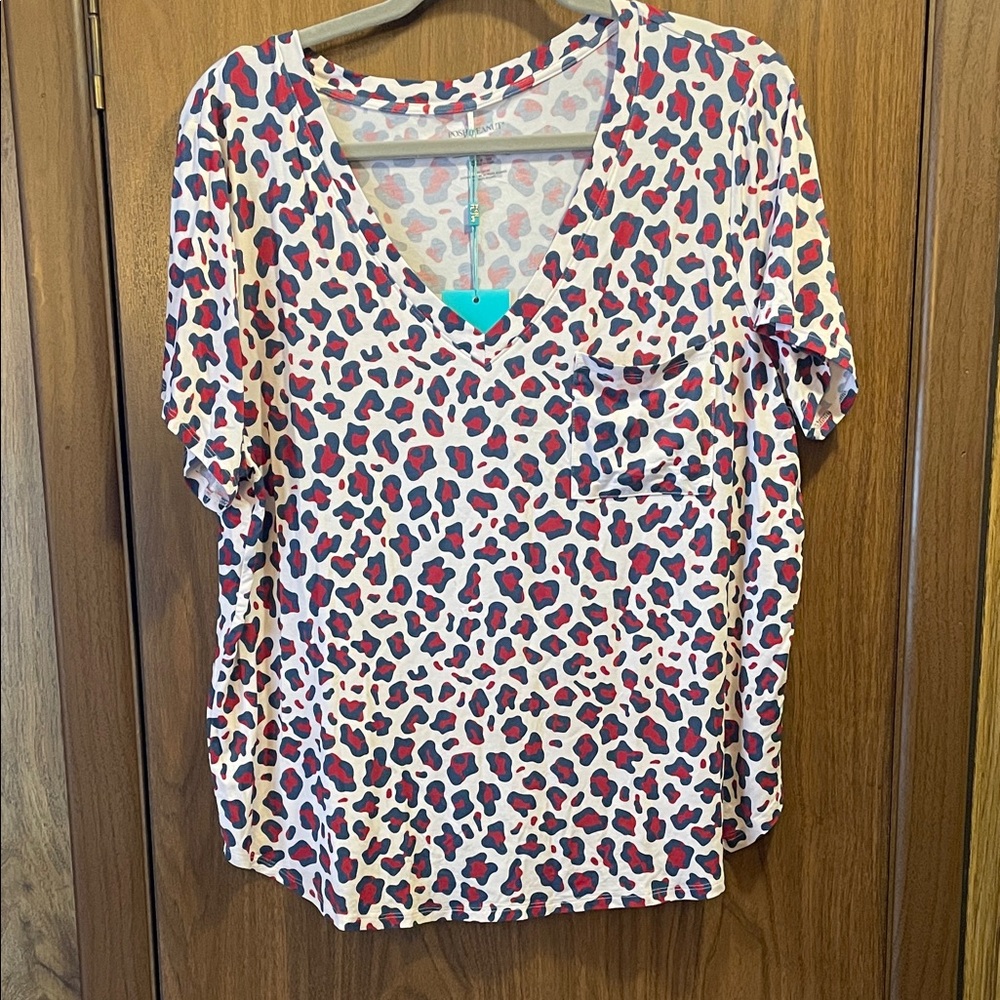 Posh Peanut Red and Pink Leopard Short Sleeve Top